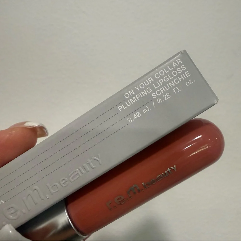 R.E.M. Beauty On Your Collar Plumping Lipgloss in Scrunchie 0.28 fl oz